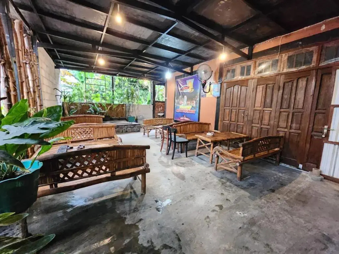 Omah Pandhoek Nganjuk