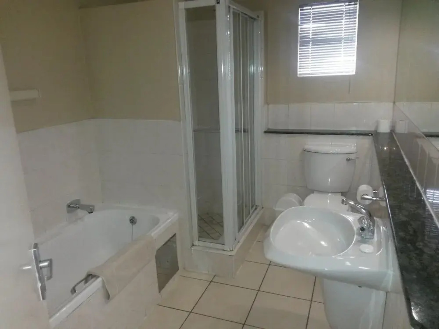 Airport Inn Executive Suites