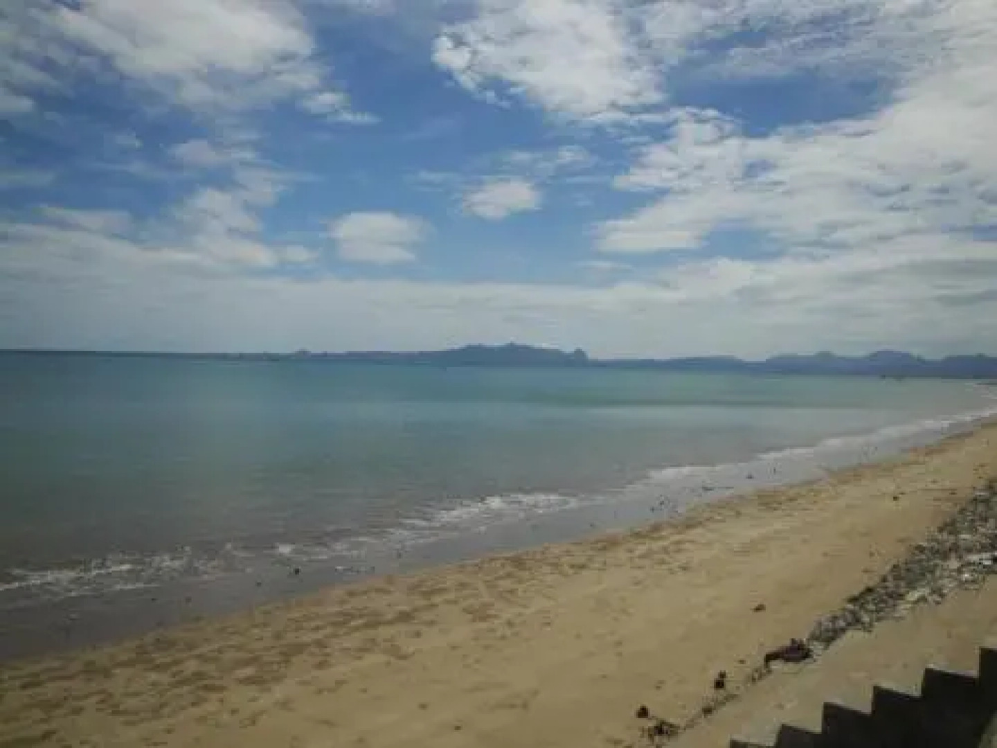 OCD Beach Cafe & Hostel