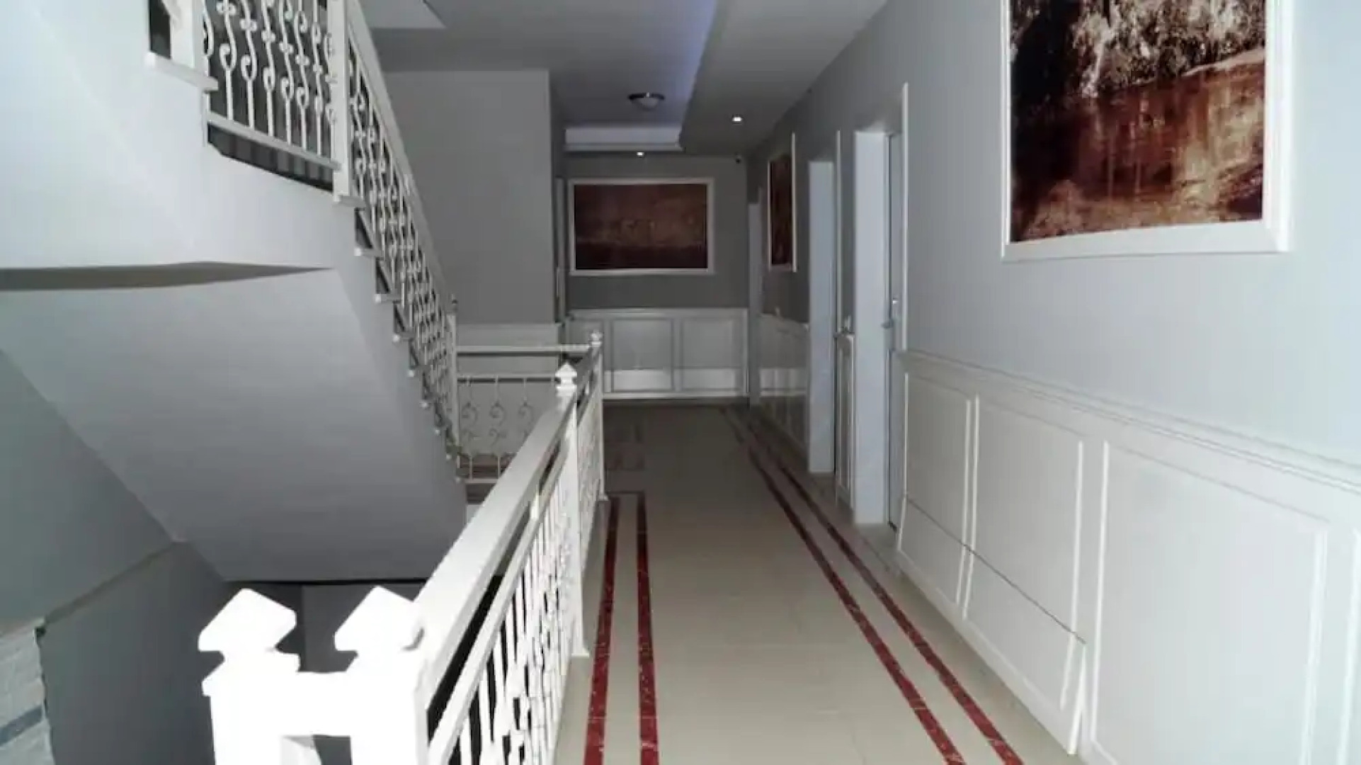 Apartments Flower Residence