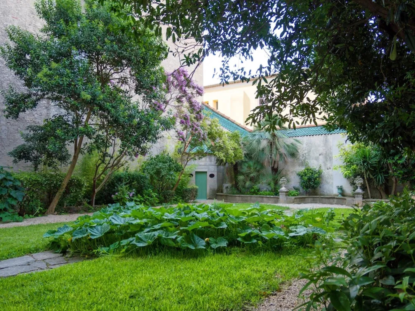 Apartment With 2 Bedrooms in Béziers, With Enclosed Garden and Wifi -