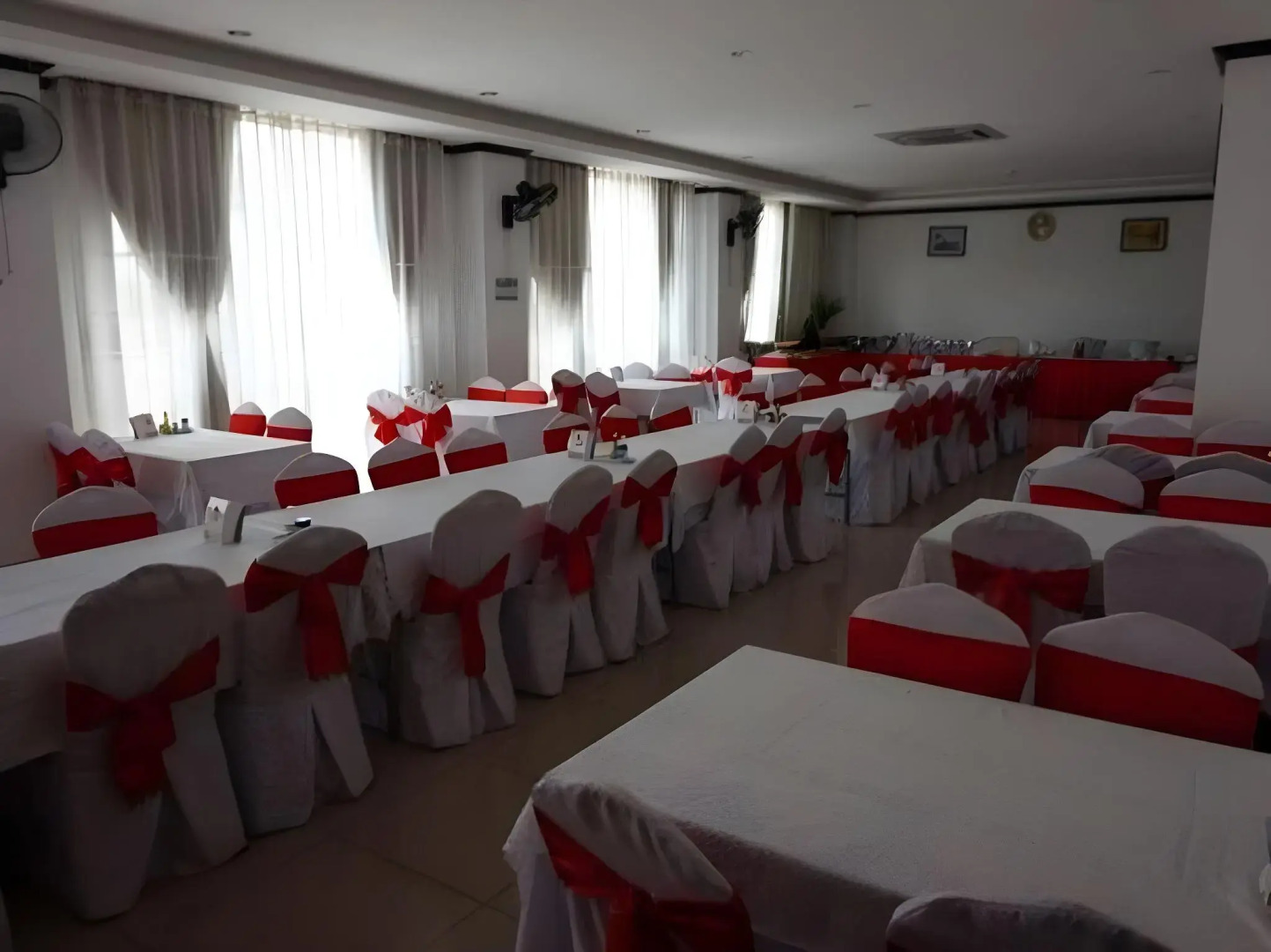 Douangchan Plaza Hotel