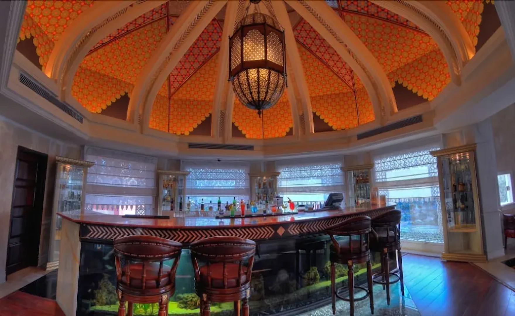 Orient Taj Hotel &Resort