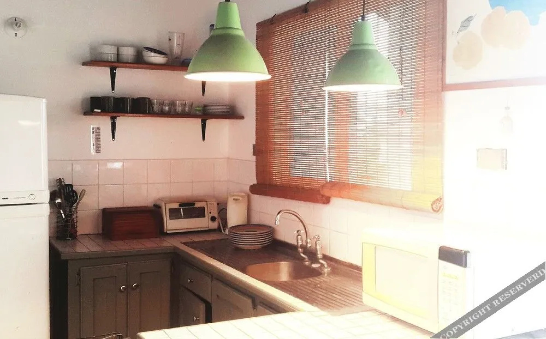 Bananaquit Apartments