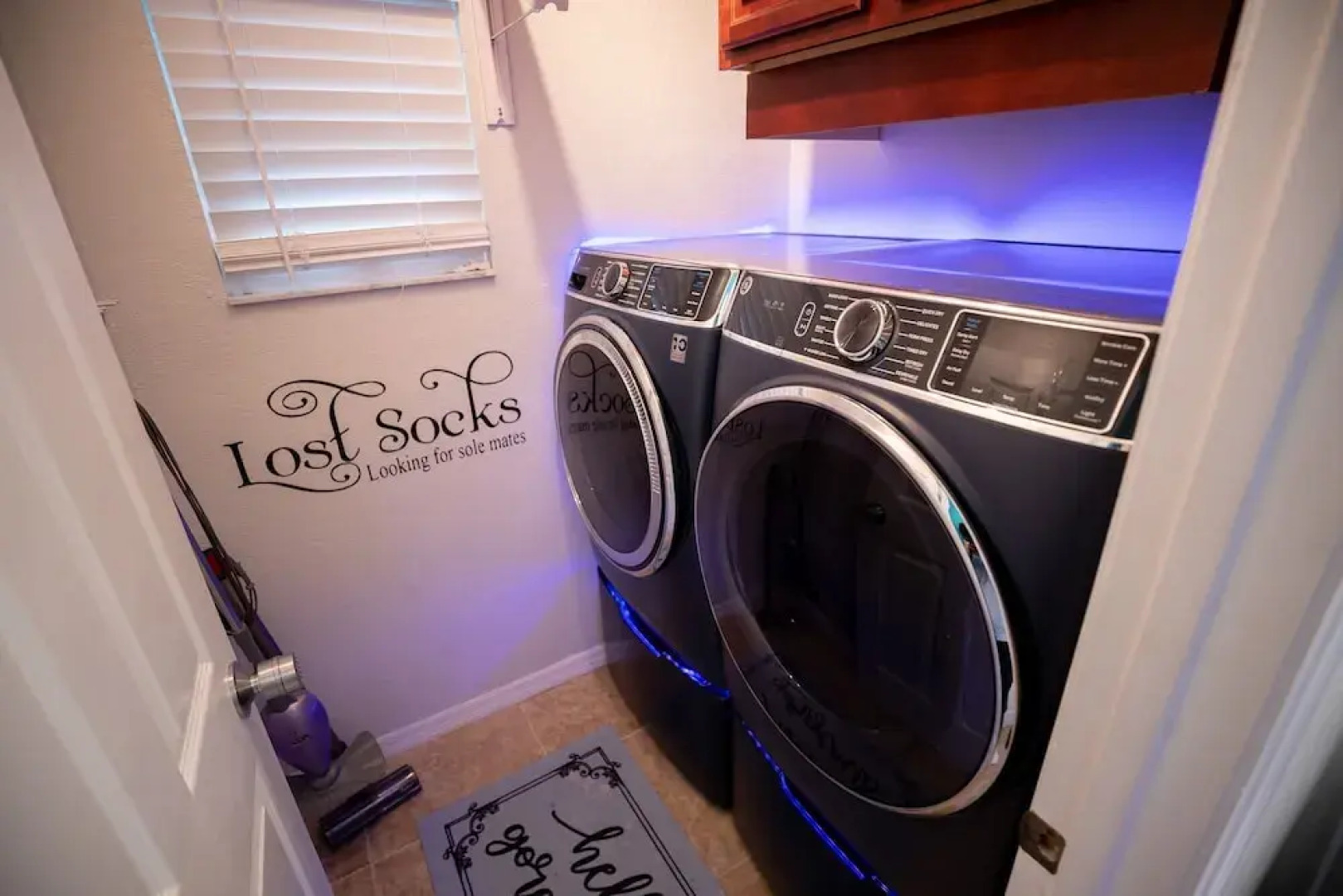 Urban Oasis W/hot Tub, Heated Pool And Private Movie Theater 2 Bedroom Home by RedAwning