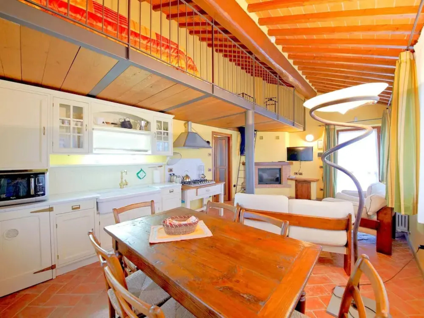 Comfortable Cottages in Loro Ciuffenna