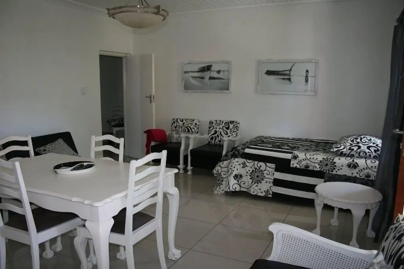 Palm and Pebbles self catering cottages Paternoster