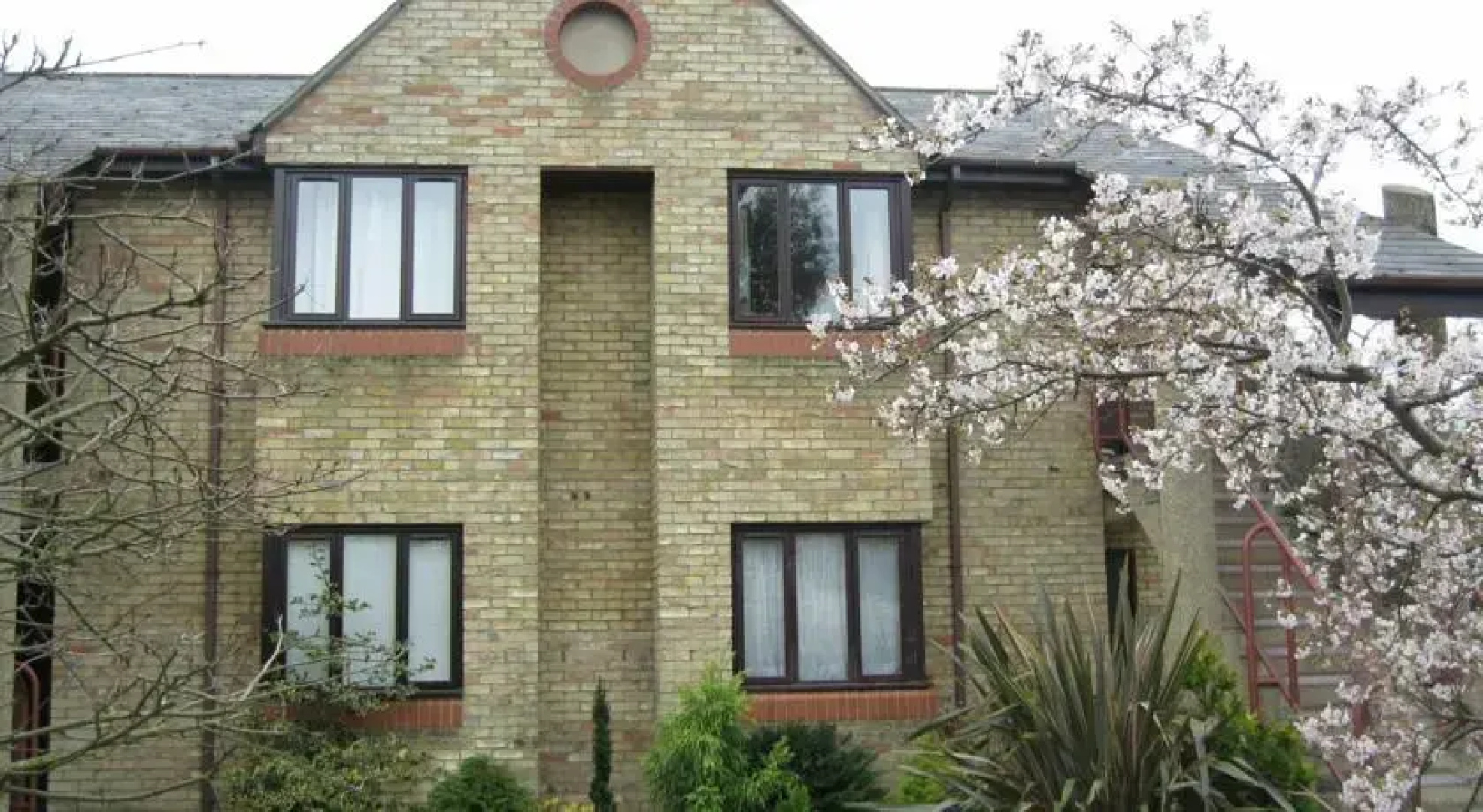 Chamberlin Court