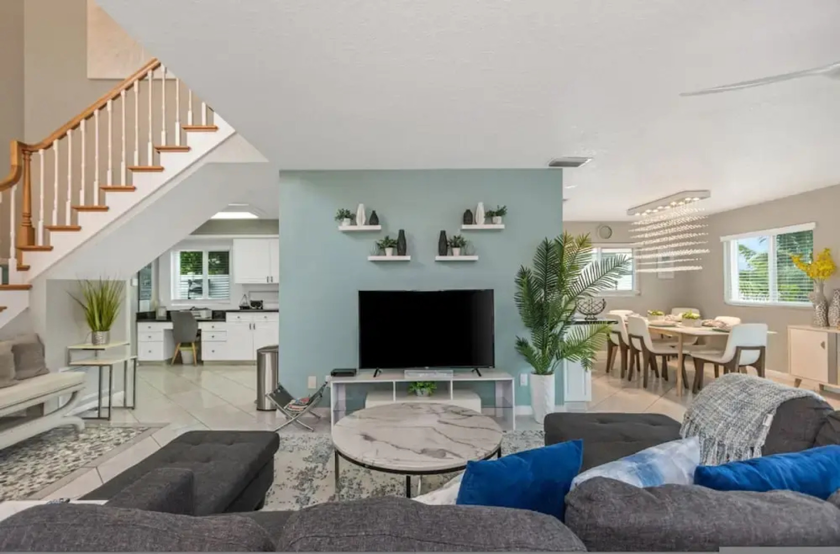 Azule - Waterfront Villa With Private Dock