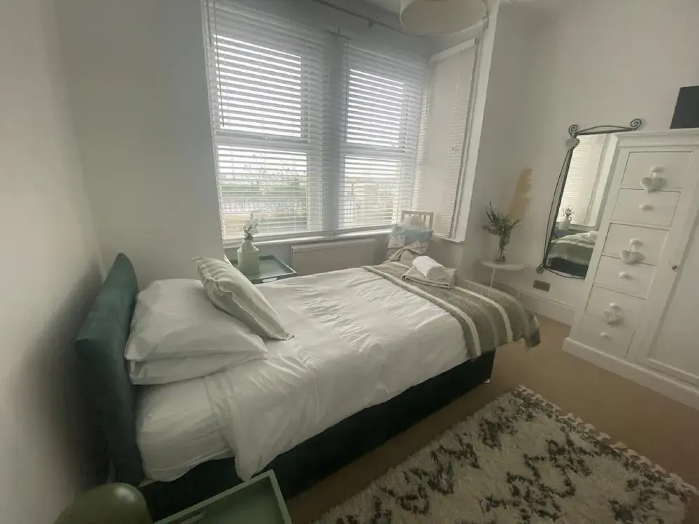 Seaview 2 Bedroom House Sleeps 5 -pets Ok -wifi