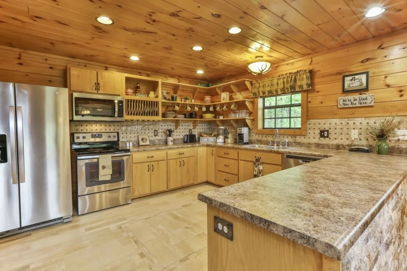 CHEROKEE SUNRISE LODGE Apartment 4 NEVAEH CABIN RENTALS