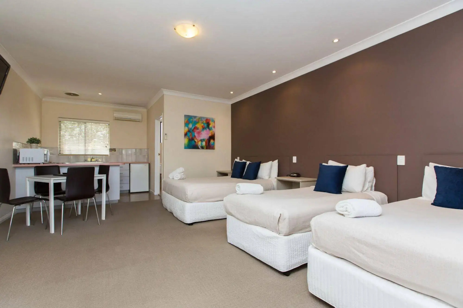 Lincoln Cottage Motor Inn