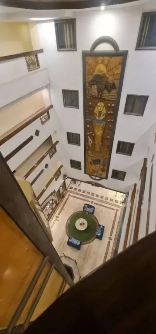 OYO Townhouse 651 Hotel Taksonz