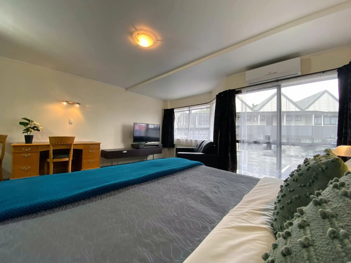 Pembrooke Motor Lodge