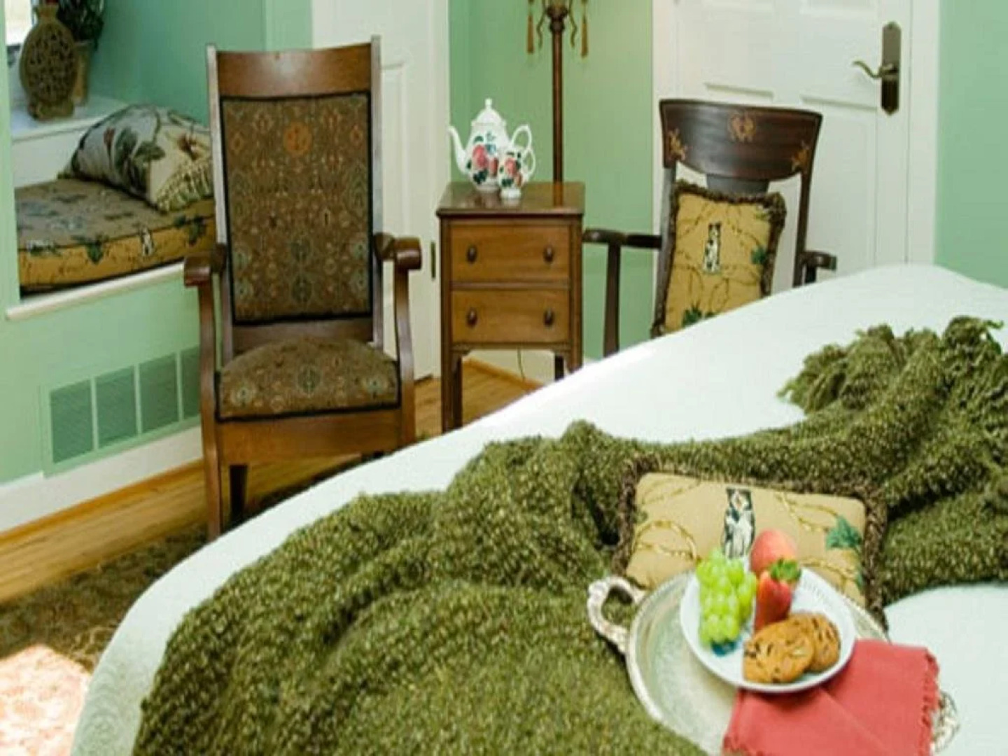 Inn at Huntingfield Creek