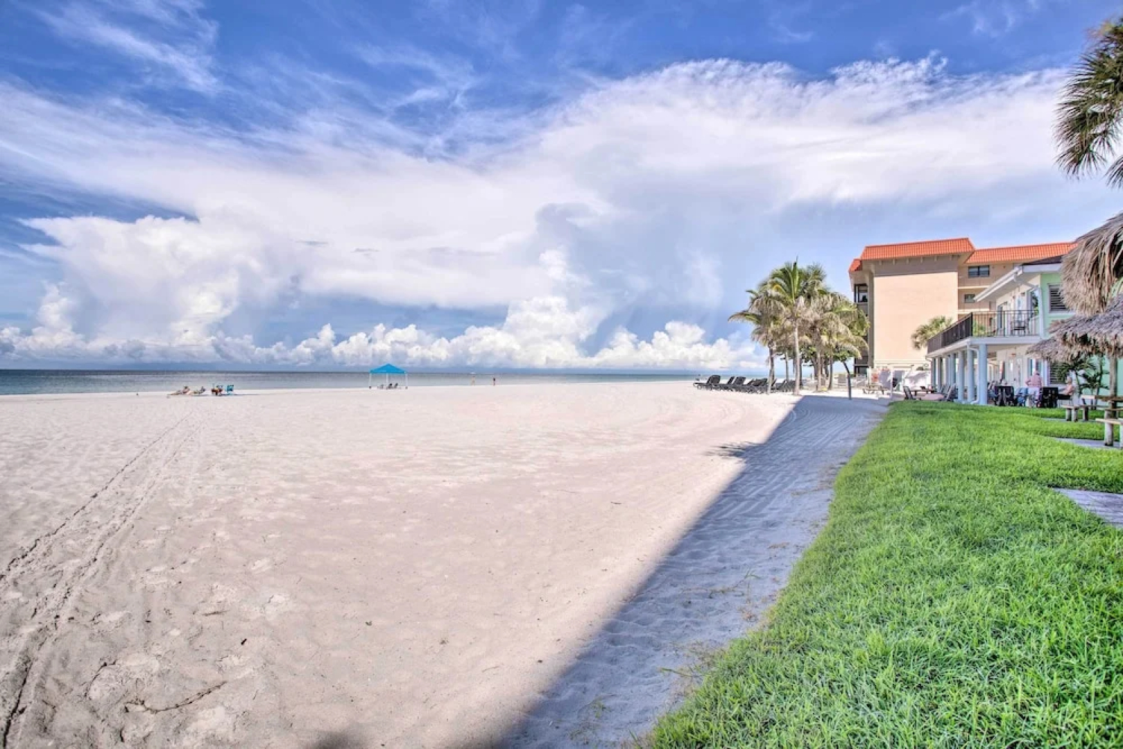 Beachfront Redington Shores Condo w/ Pool!
