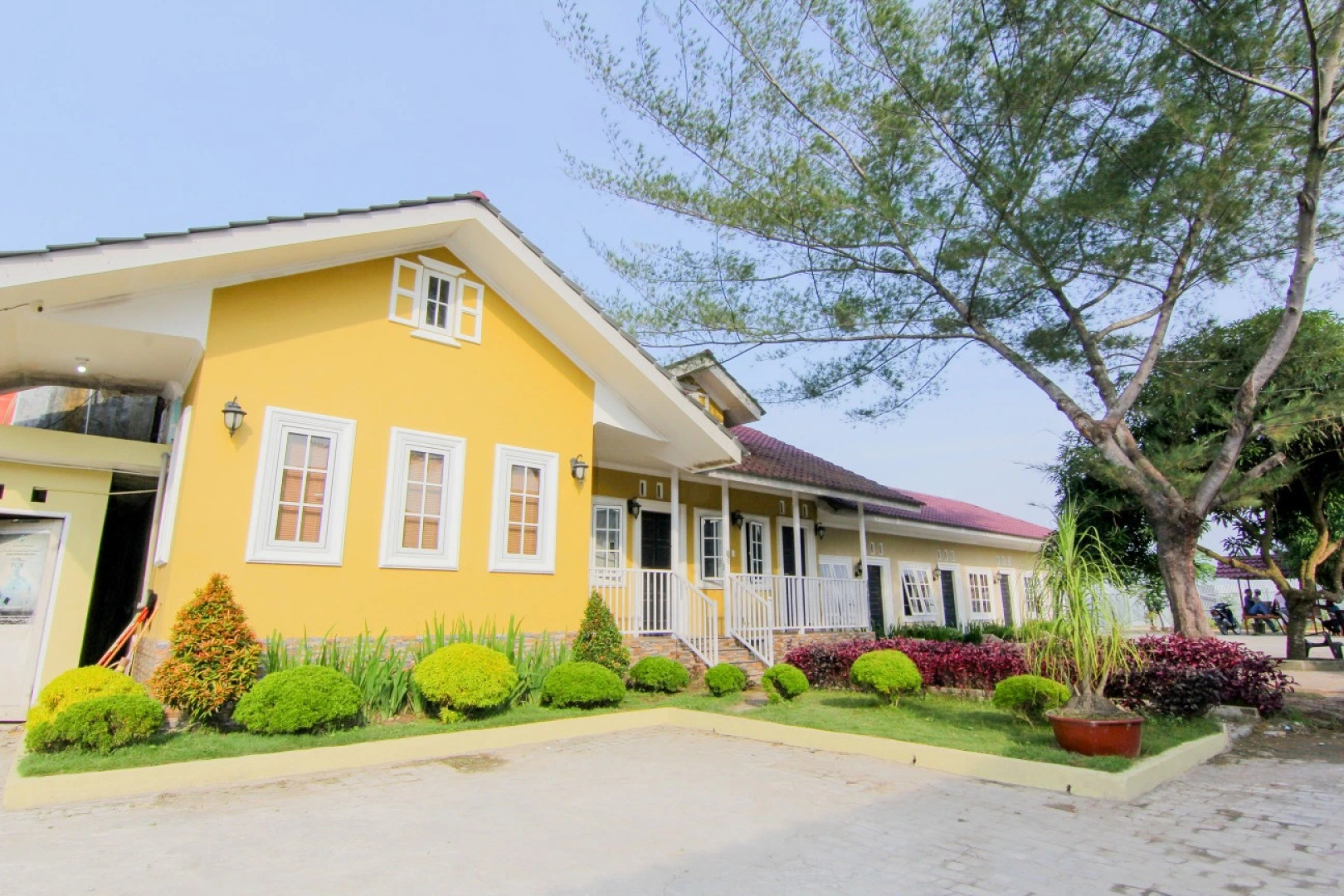 Trans Bandara Residence by ZUZU