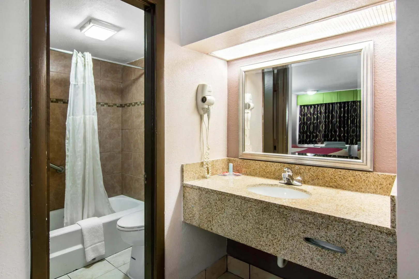 Econo Lodge Weldon - Roanoke Rapids