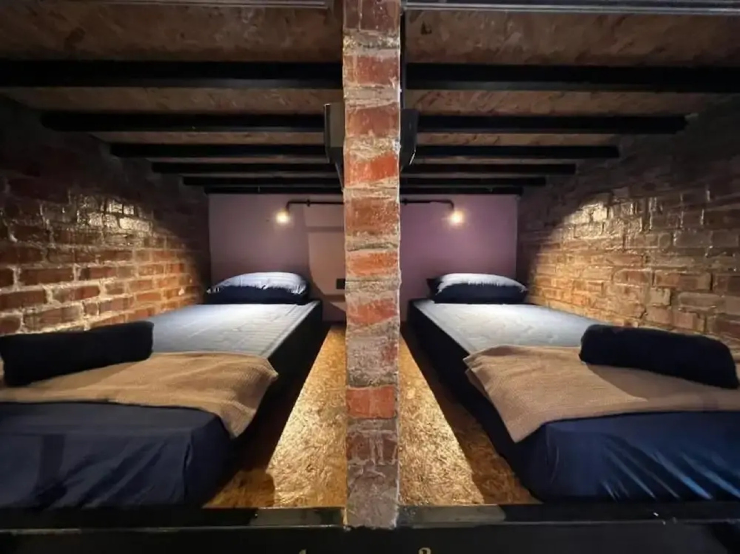 Riverbank Dungun Guesthouse & Cafe