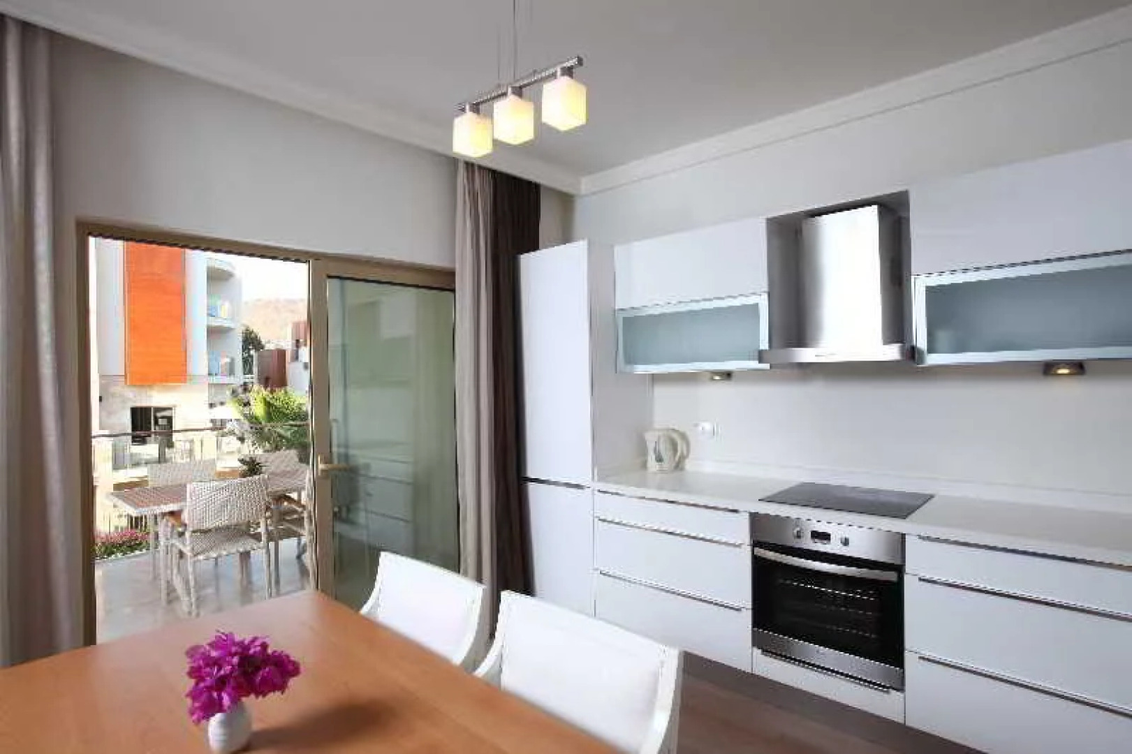 Sundance Residences & Suites Hotel