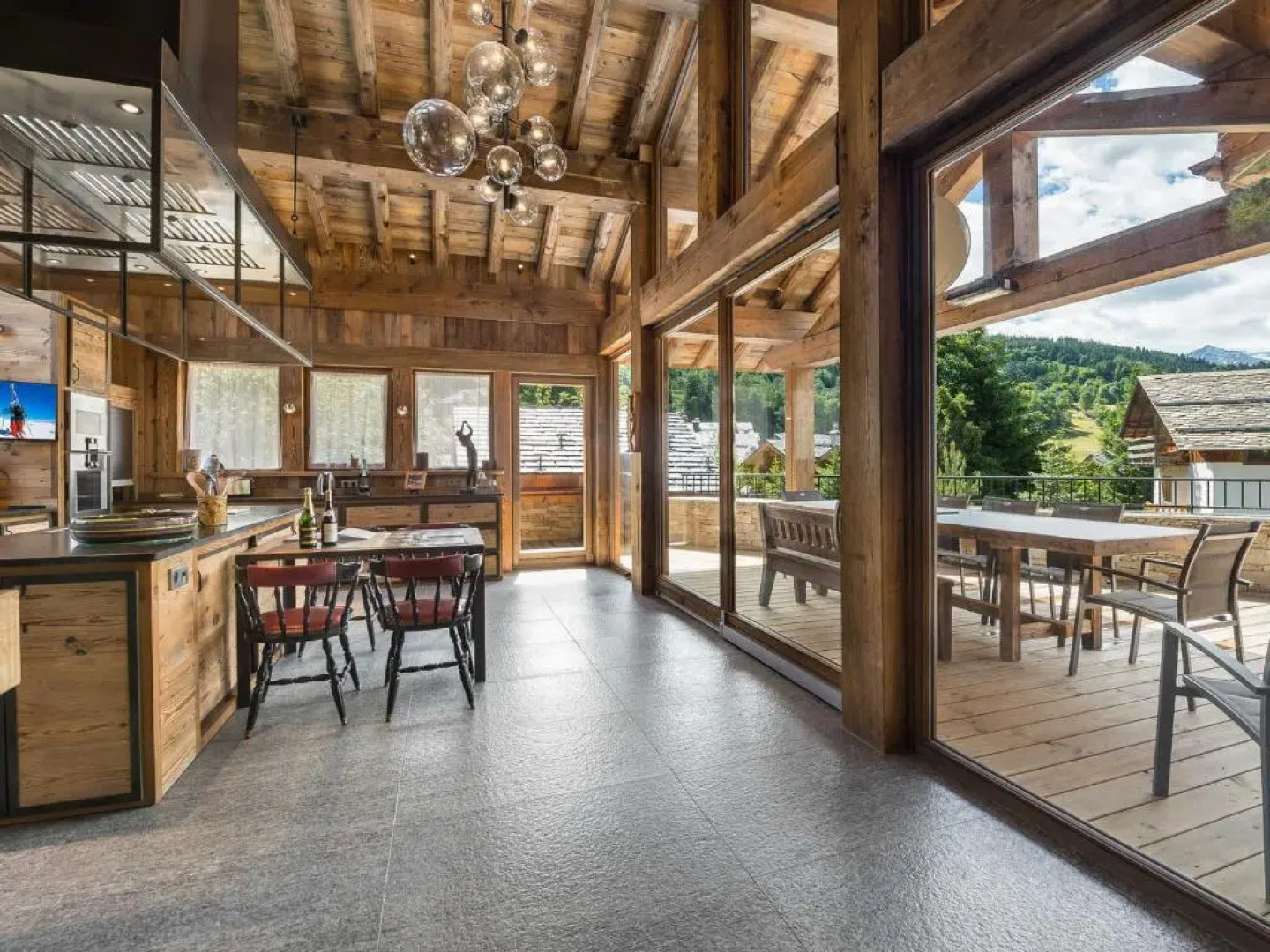 Chalet Méribel, 6 pièces, 12 personnes - FR-1-566-43