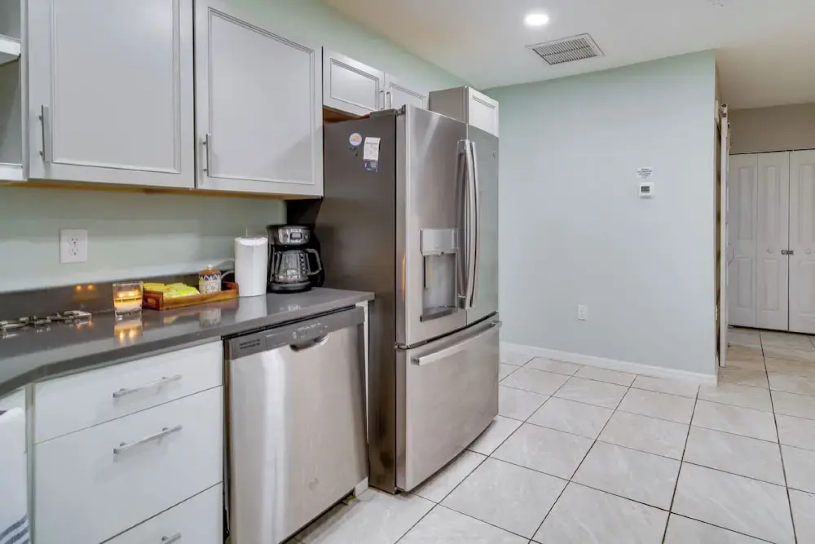 Melbourne Apartment Near Downtown & Beaches!