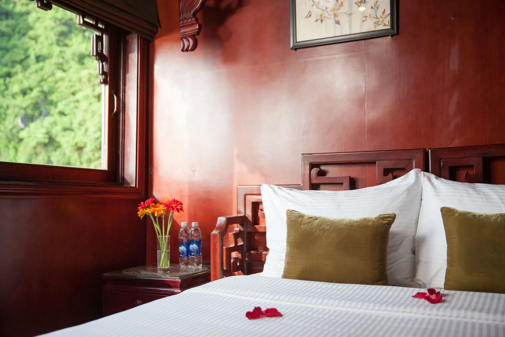 Halong Royal Palace Cruise