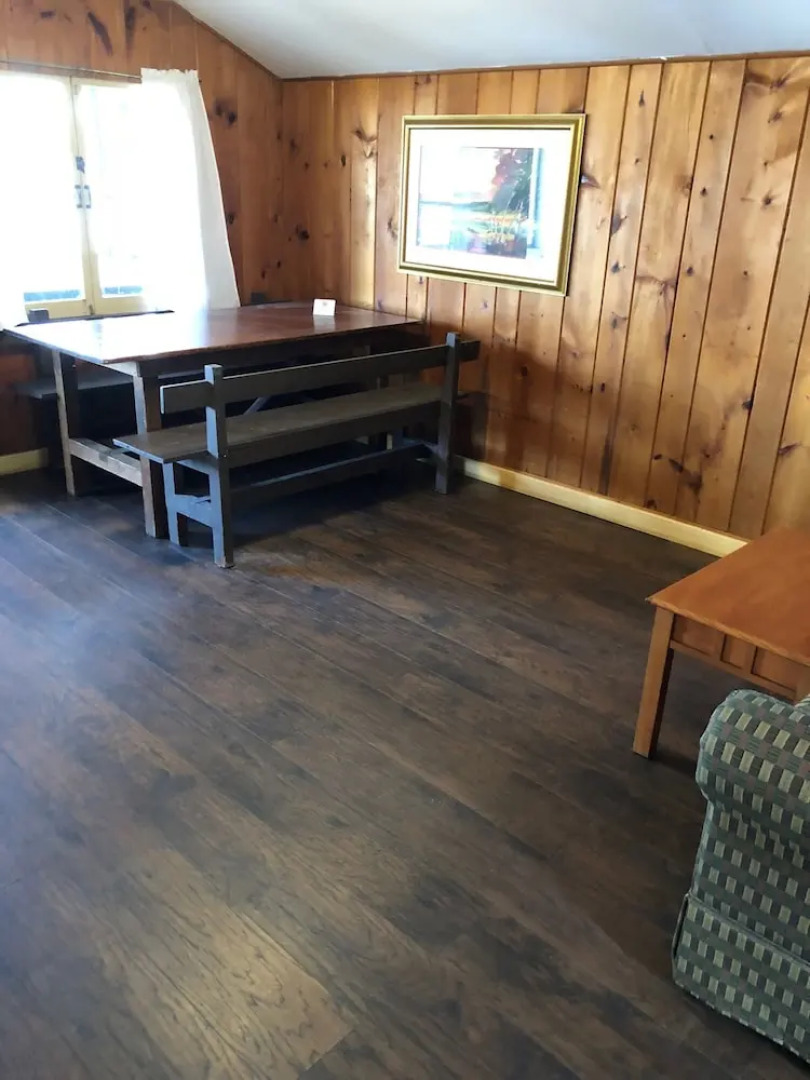 Anchorage at the Lake