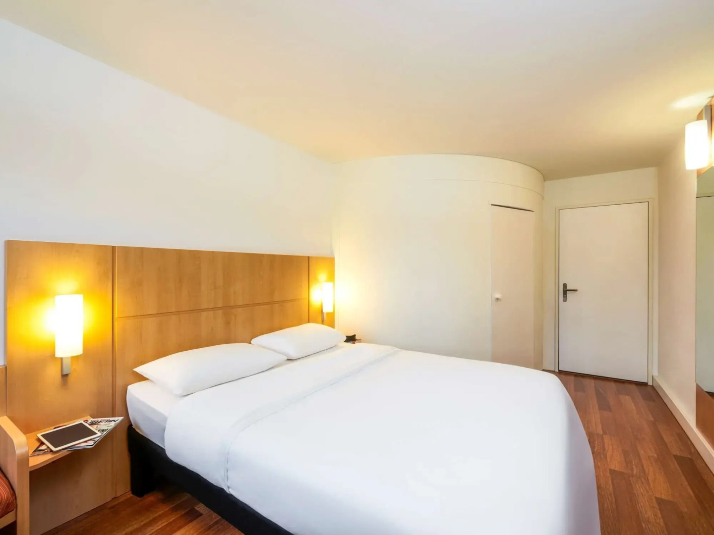 ibis Zurich Adliswil