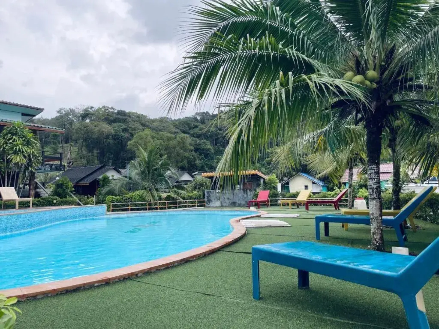 Markhouse Bungalow Ko Kut