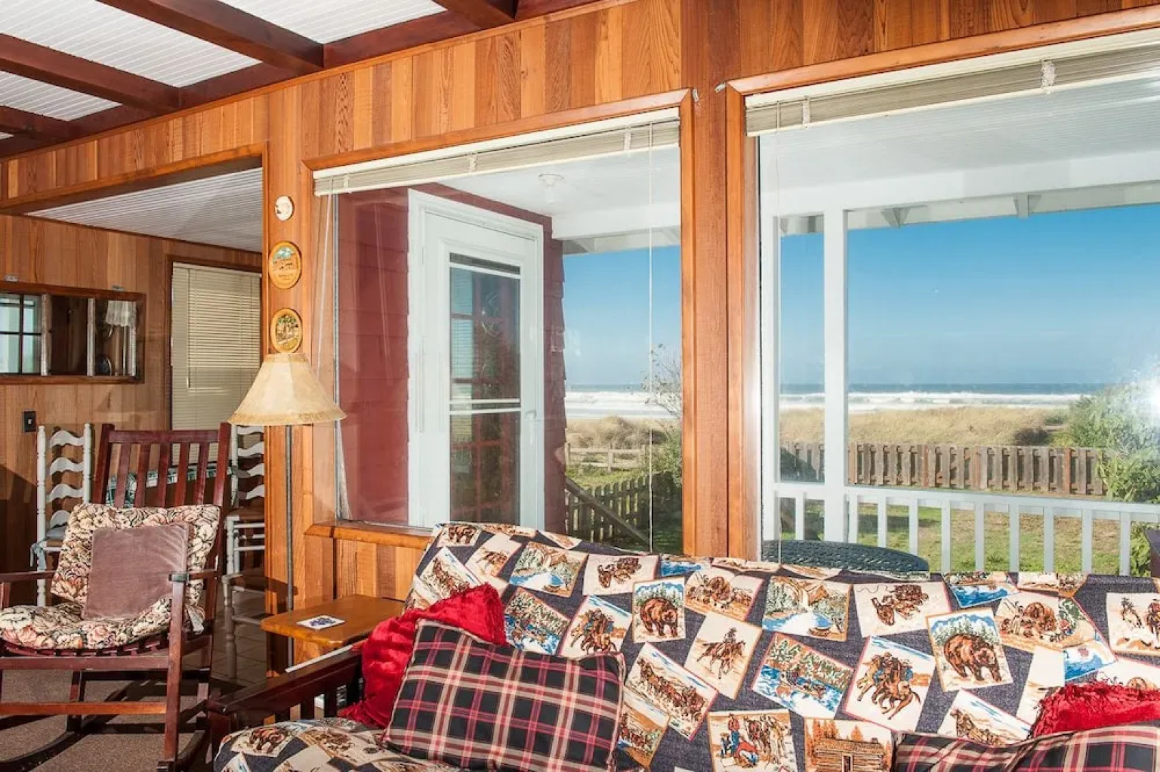 The Hamptons 2 Br cottage by RedAwning