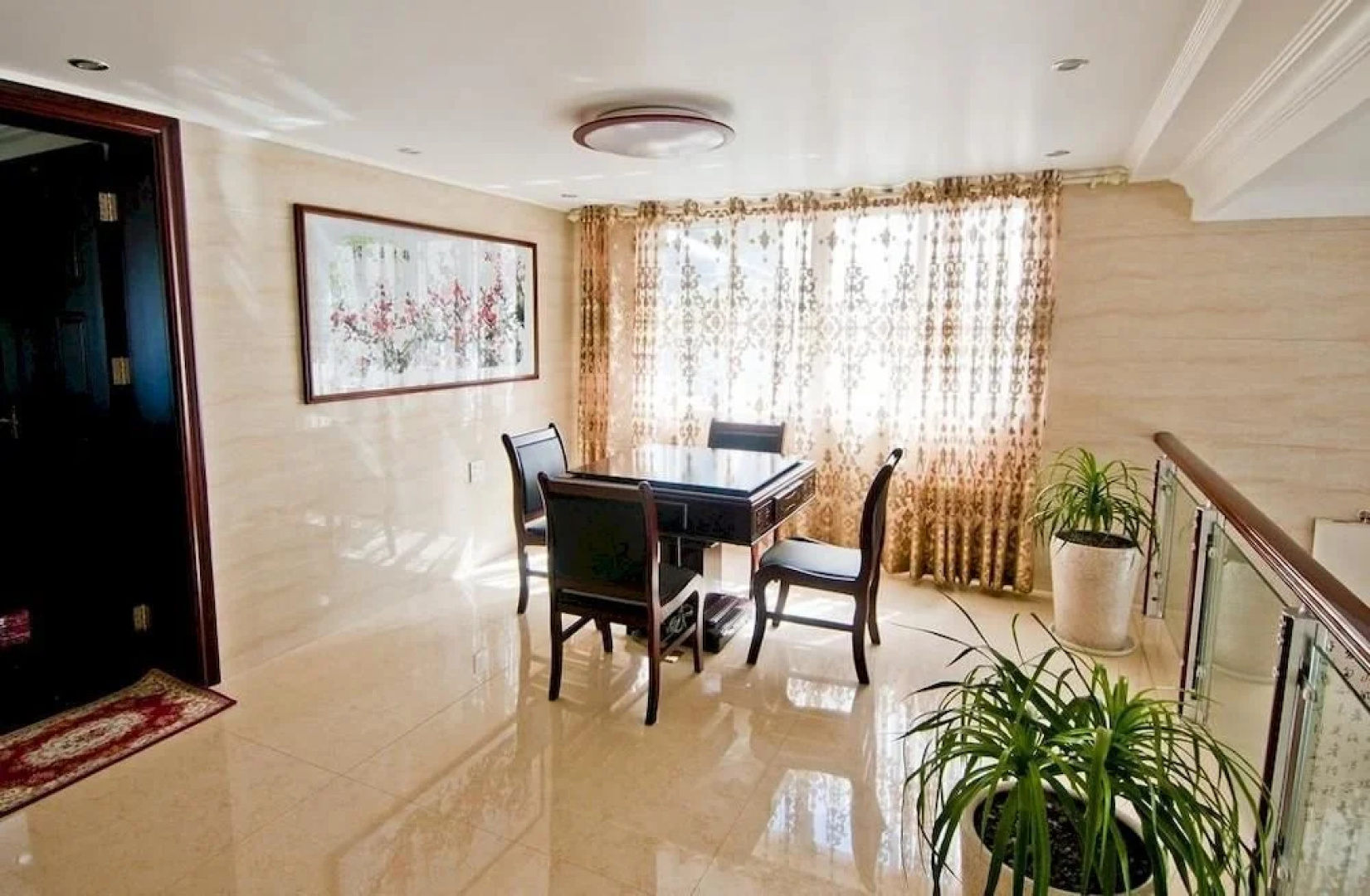 E Home Hotel