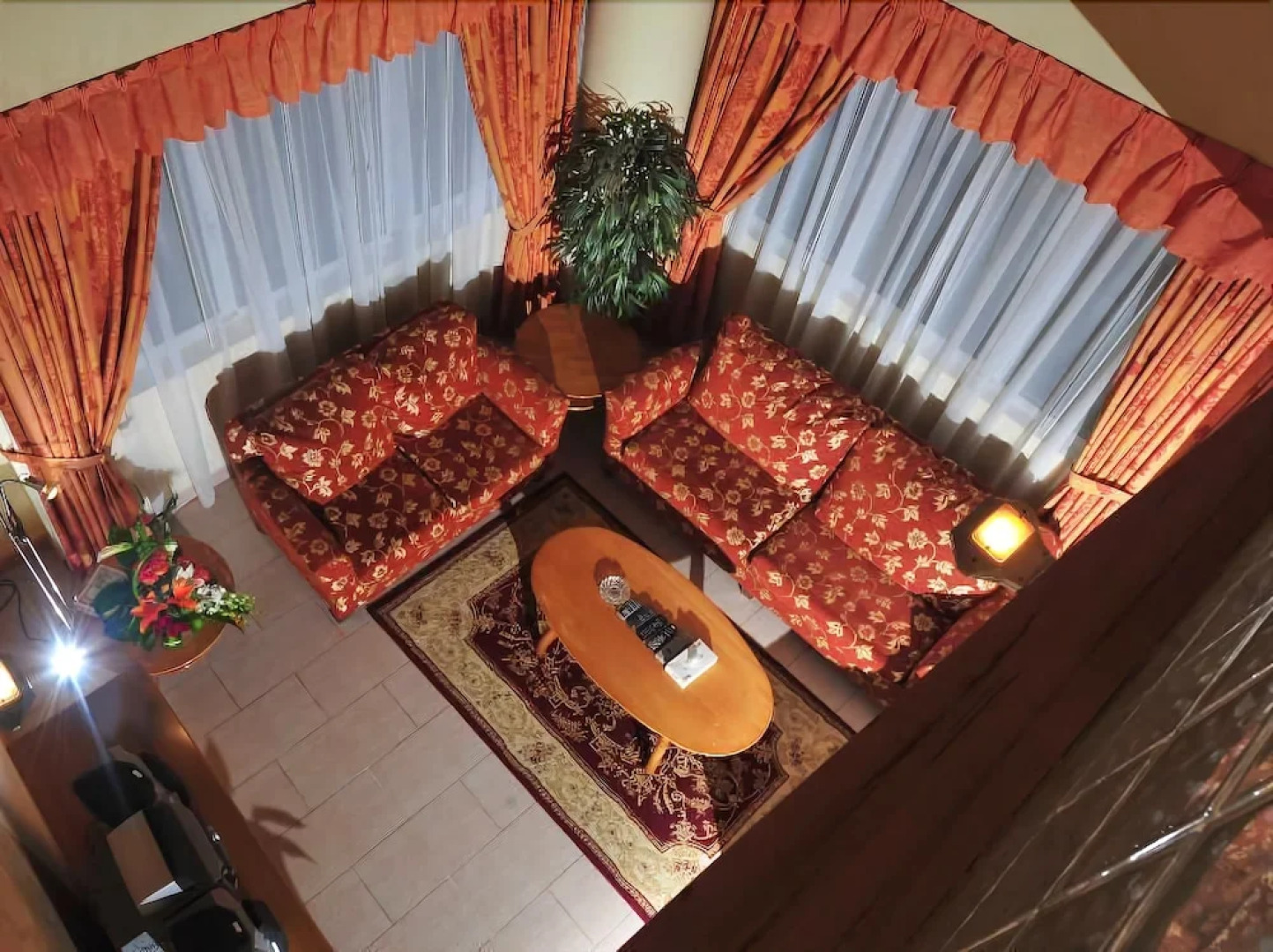 Elite Five Apartments