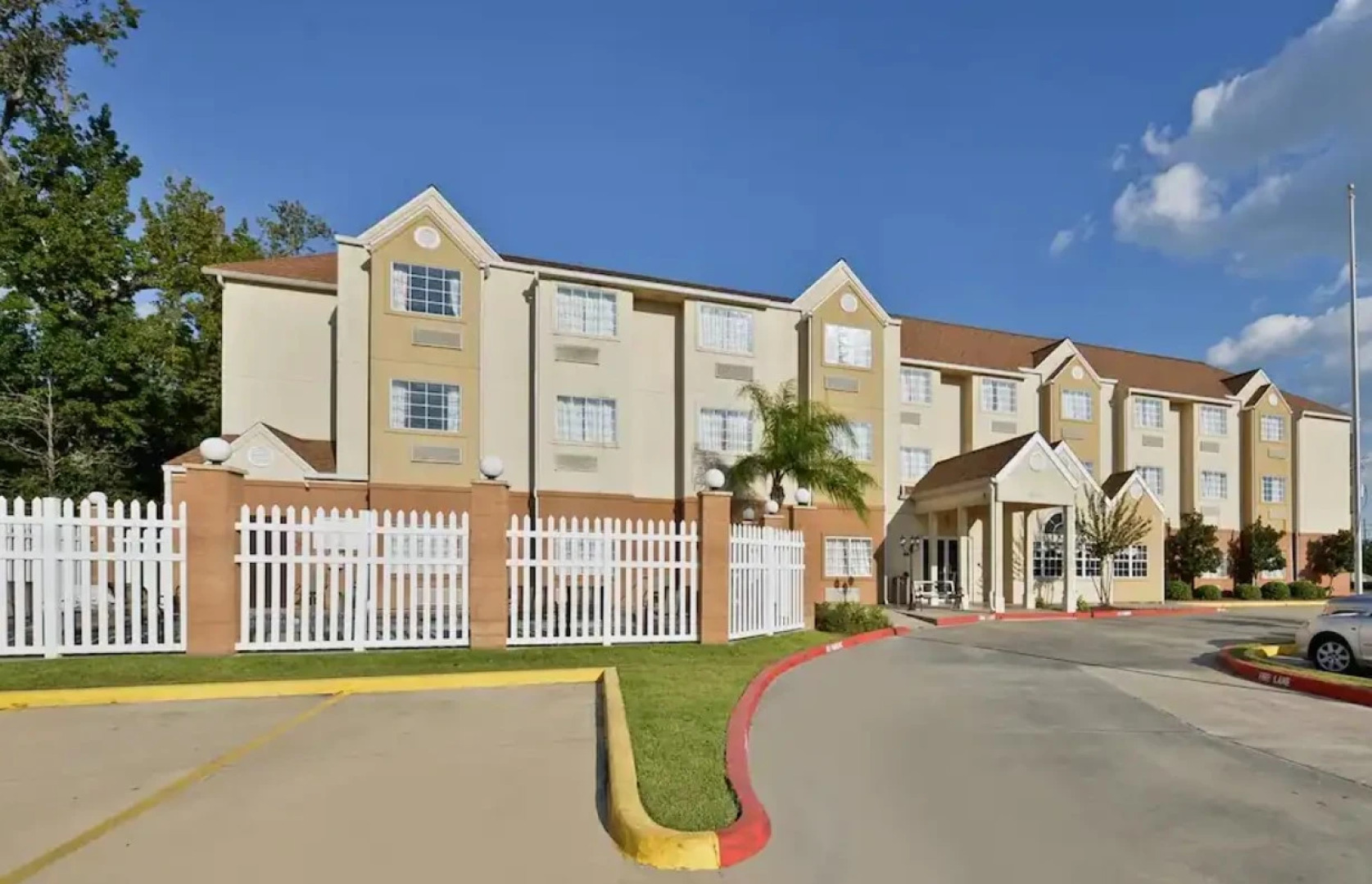 Americas Best Value Inn & Suites Lake Charles at I-210 Exit 5