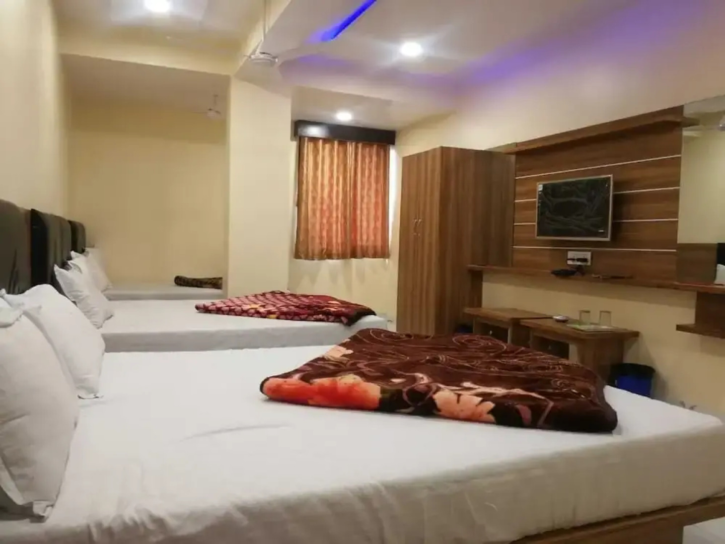 Hotel New Pathik-Ahmedabad