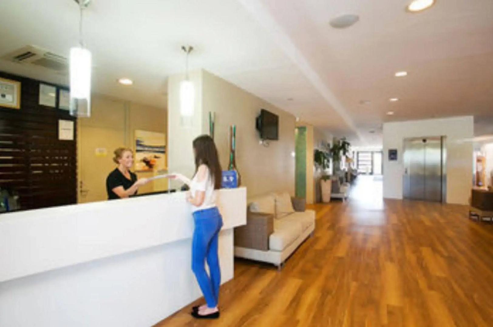 Caves Coastal Bar & Bungalows