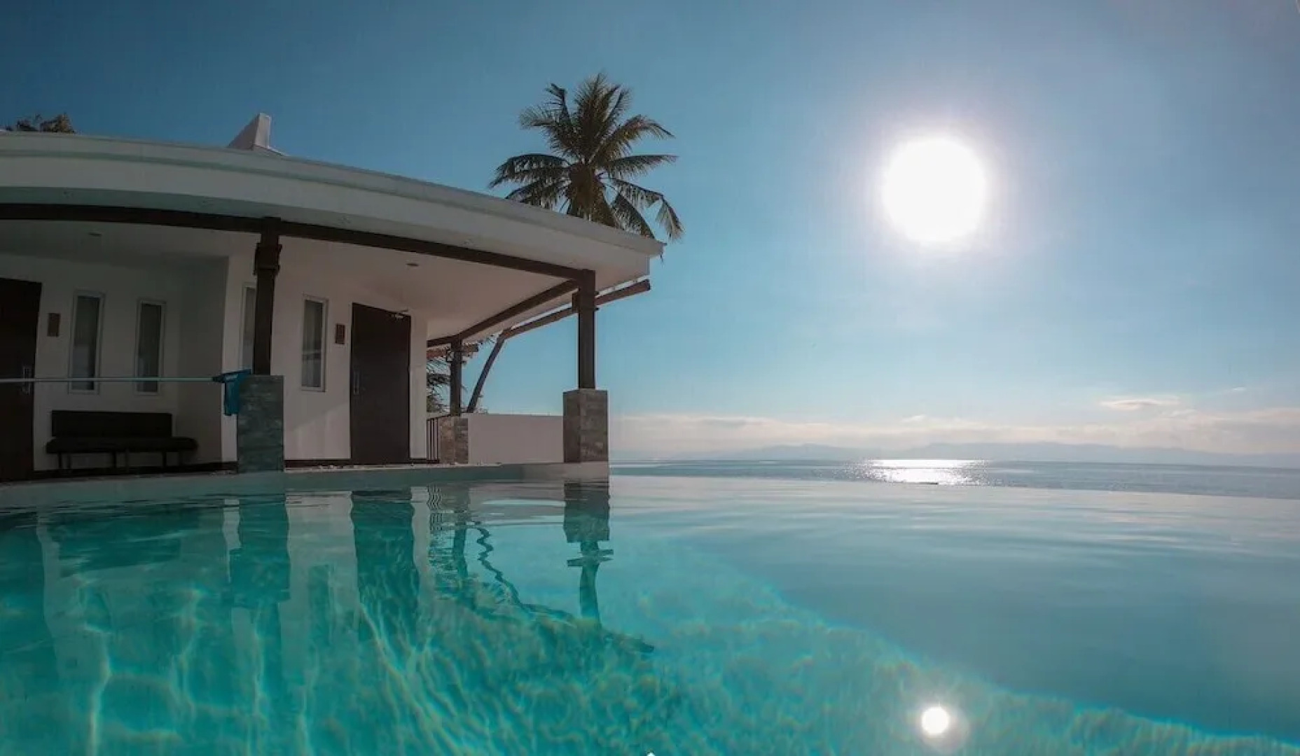 Alegria Water Front Beach House