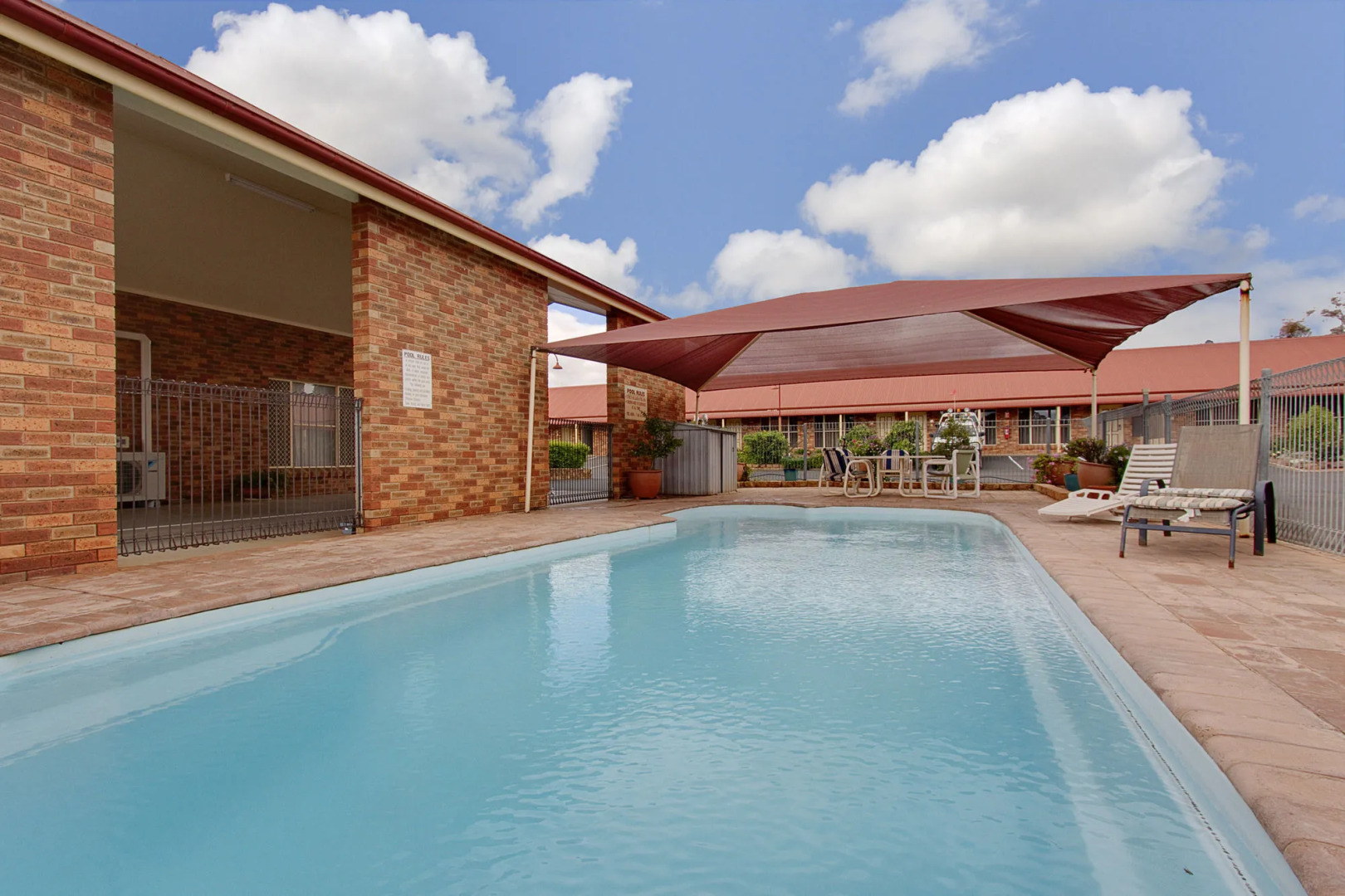 Quality Inn Parkes International