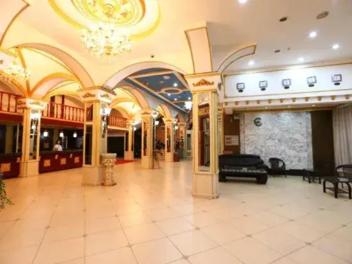 Family Selected King Bed Hotel