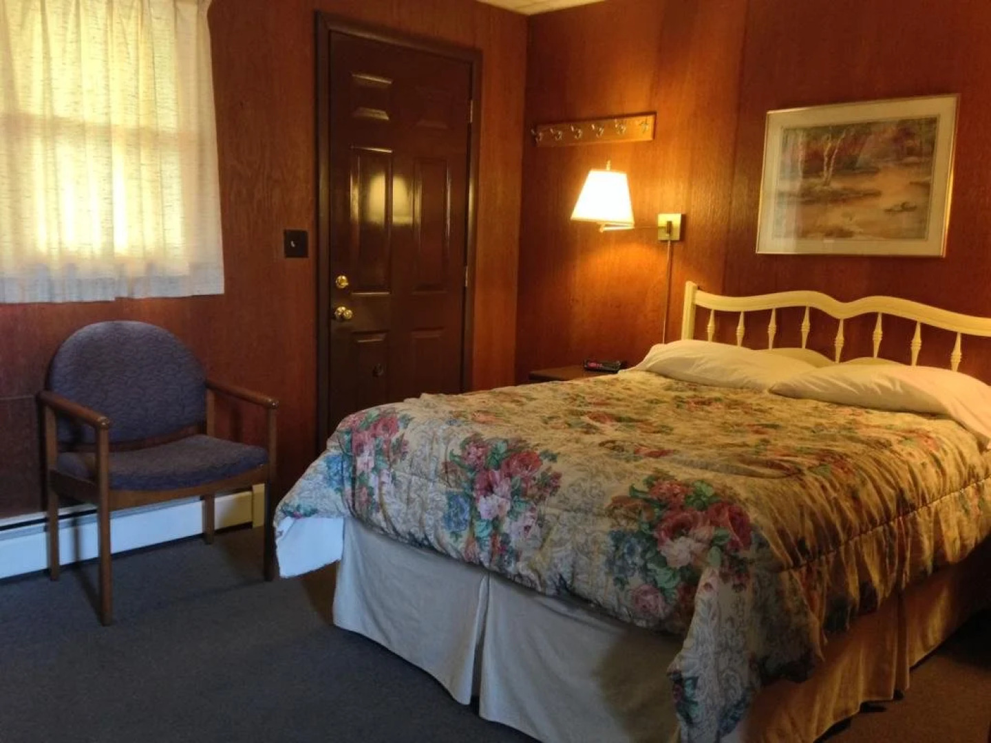 Indianhead Ironwood Motel