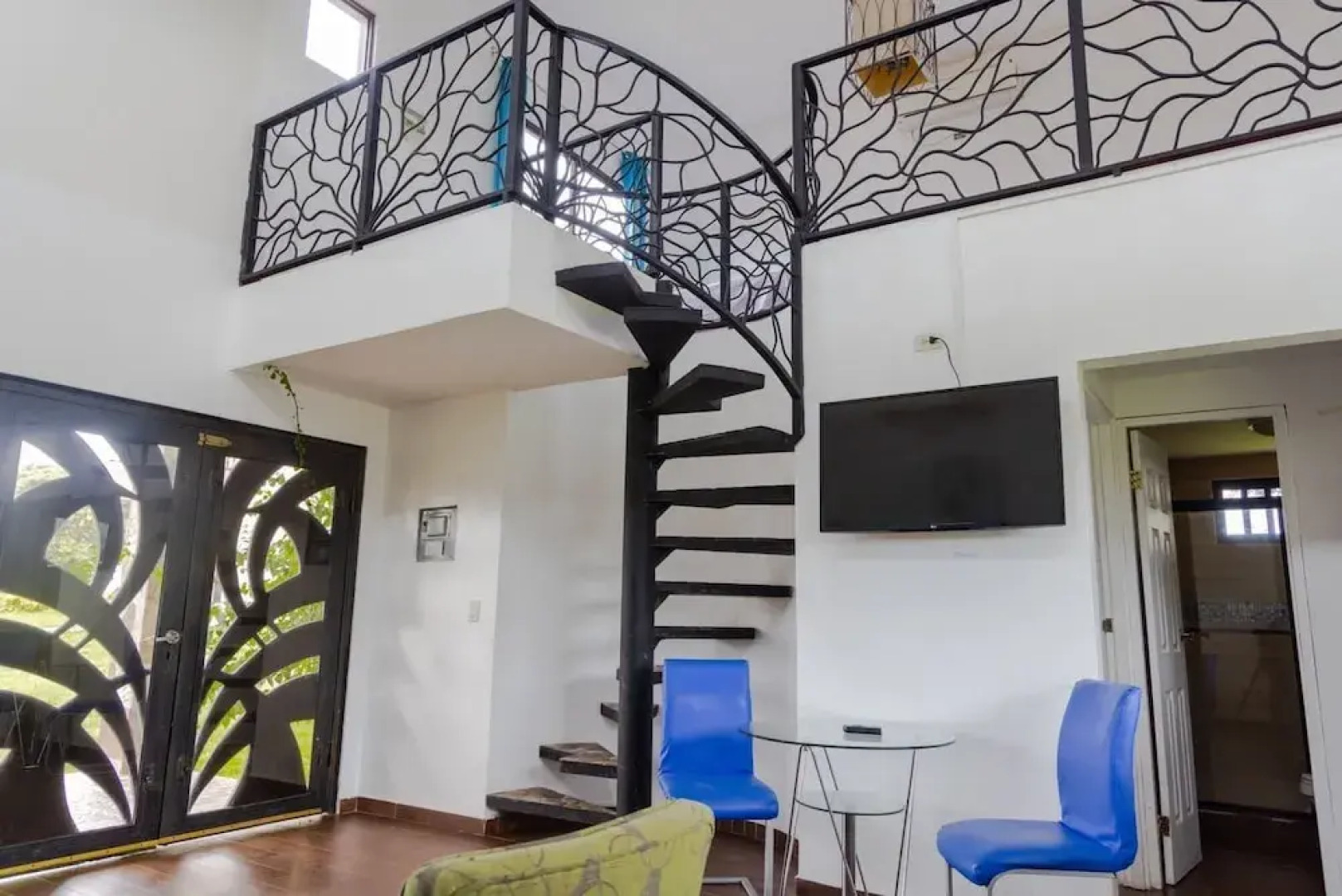 Country Hills Las Lajas