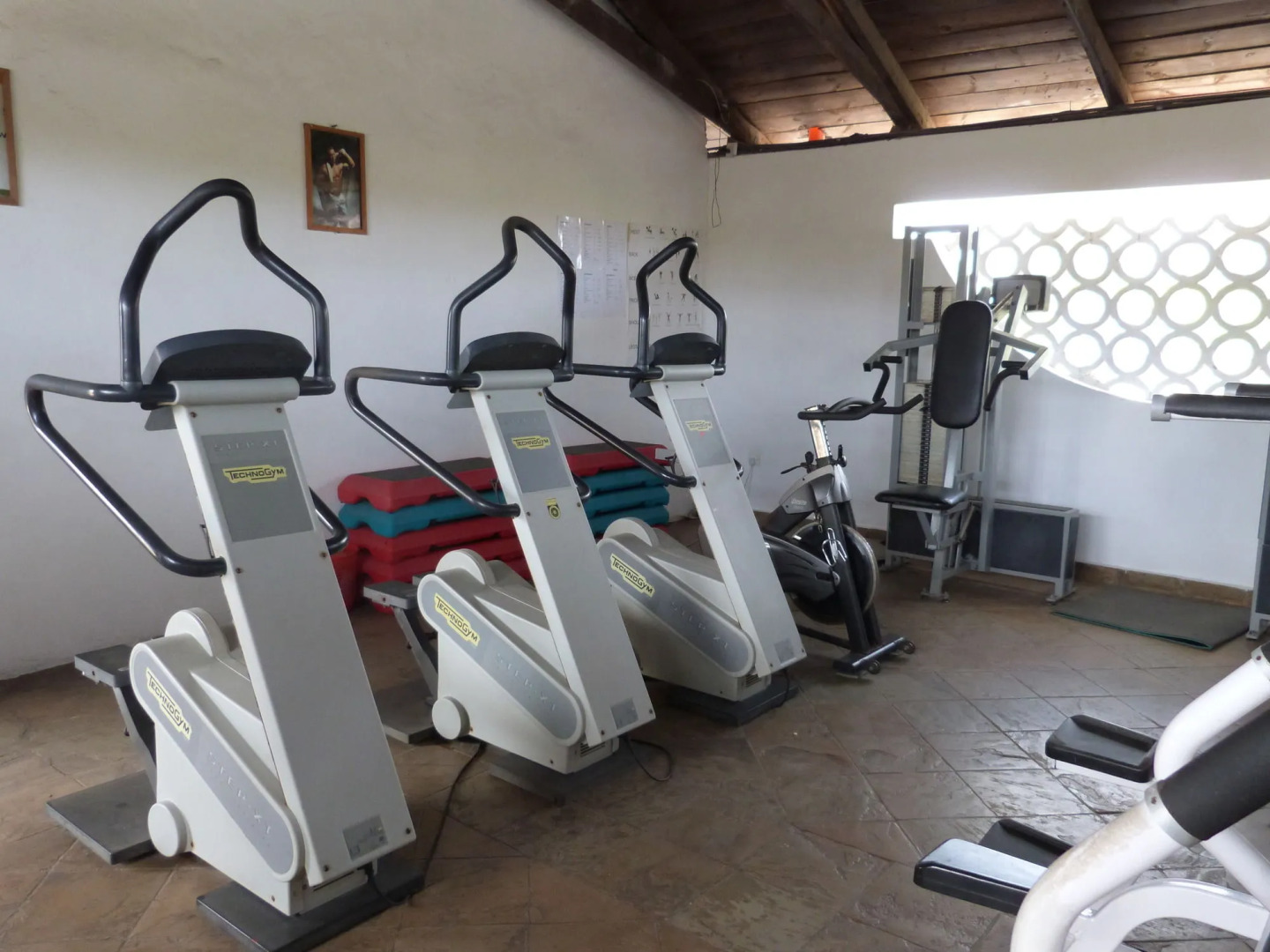 Aquarius Club International Resort