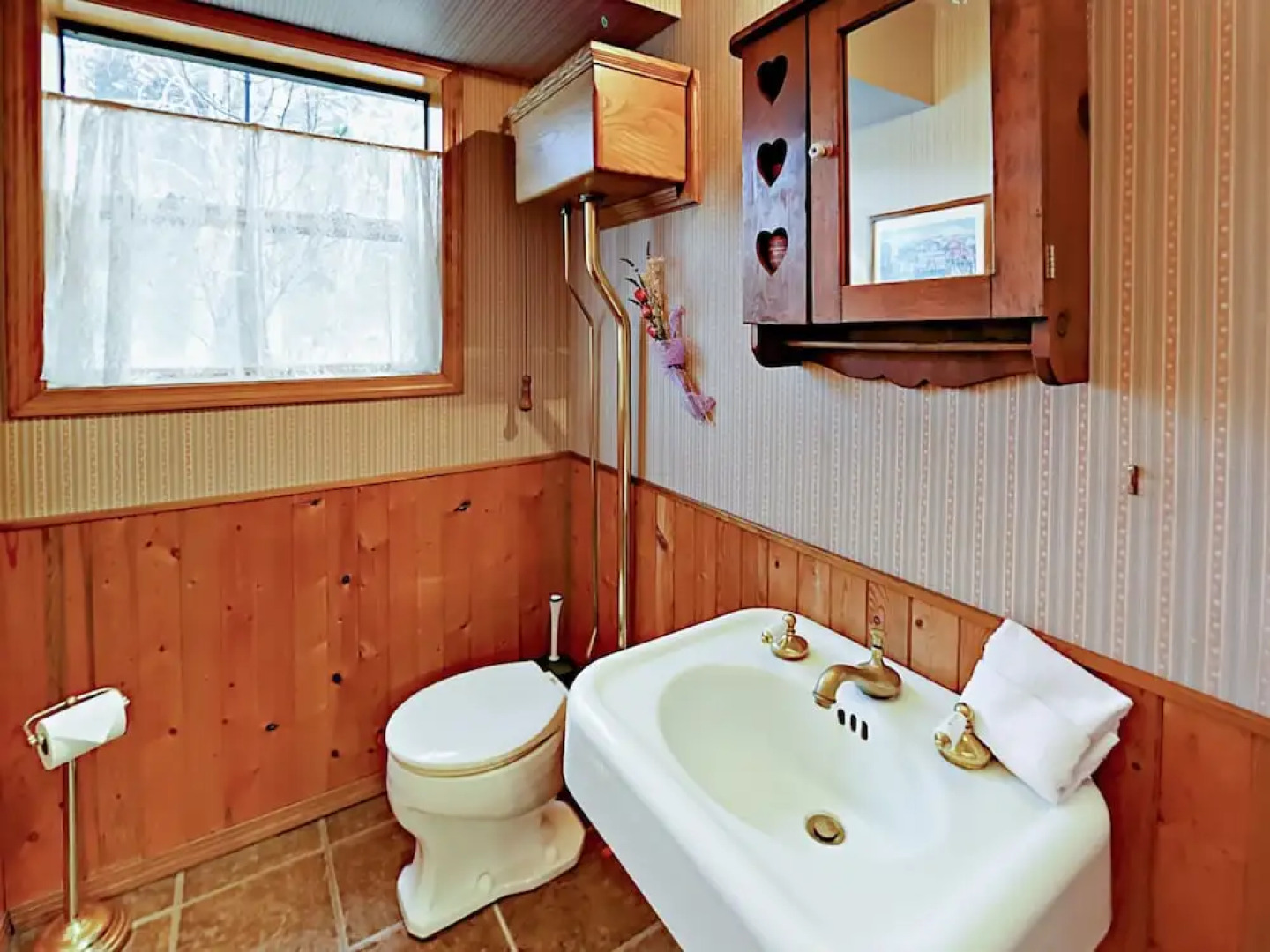 16973 Buck Horn Dr Home 5 Bedrooms 3.5 Bathrooms Home