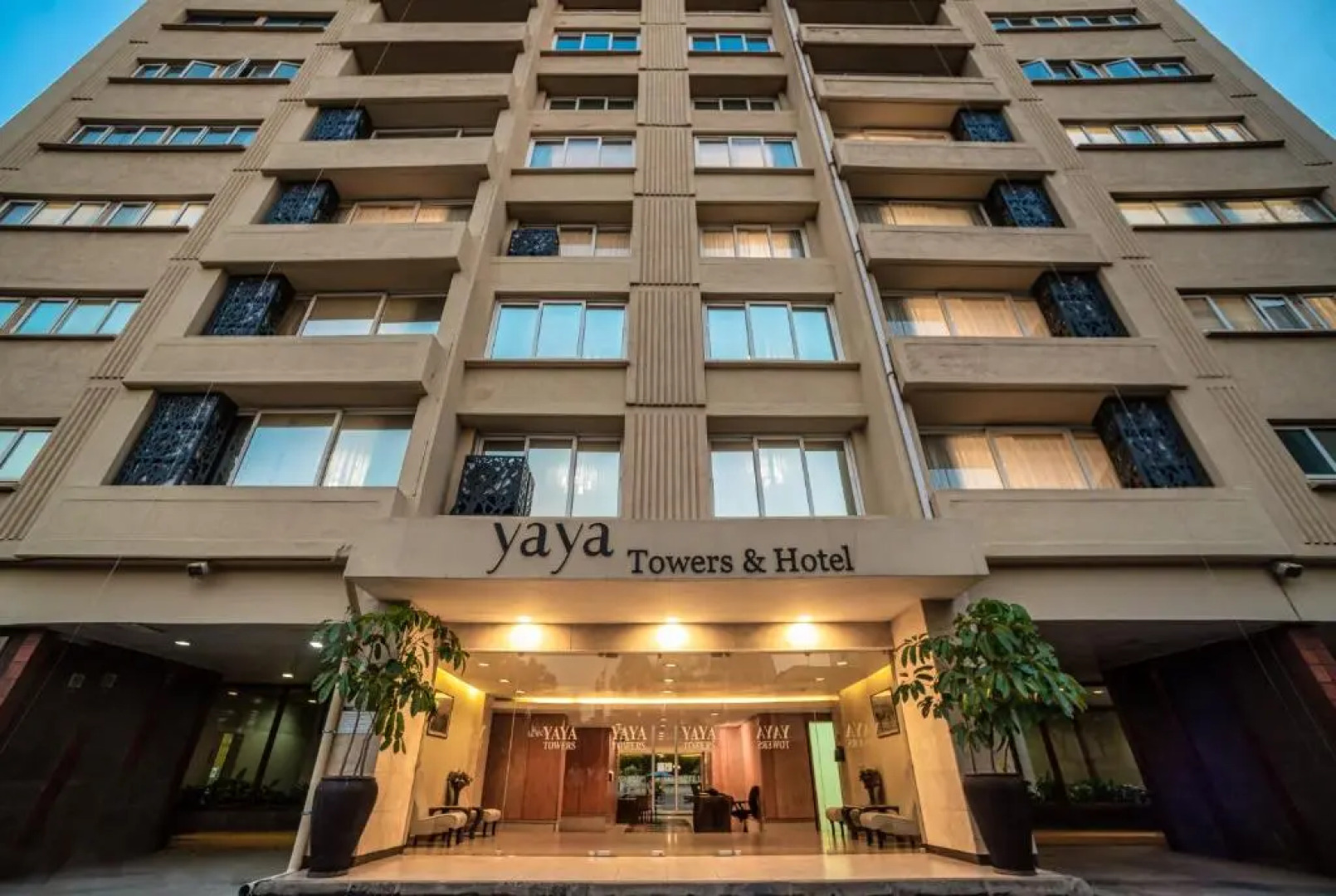 Yaya Towers & Hotel