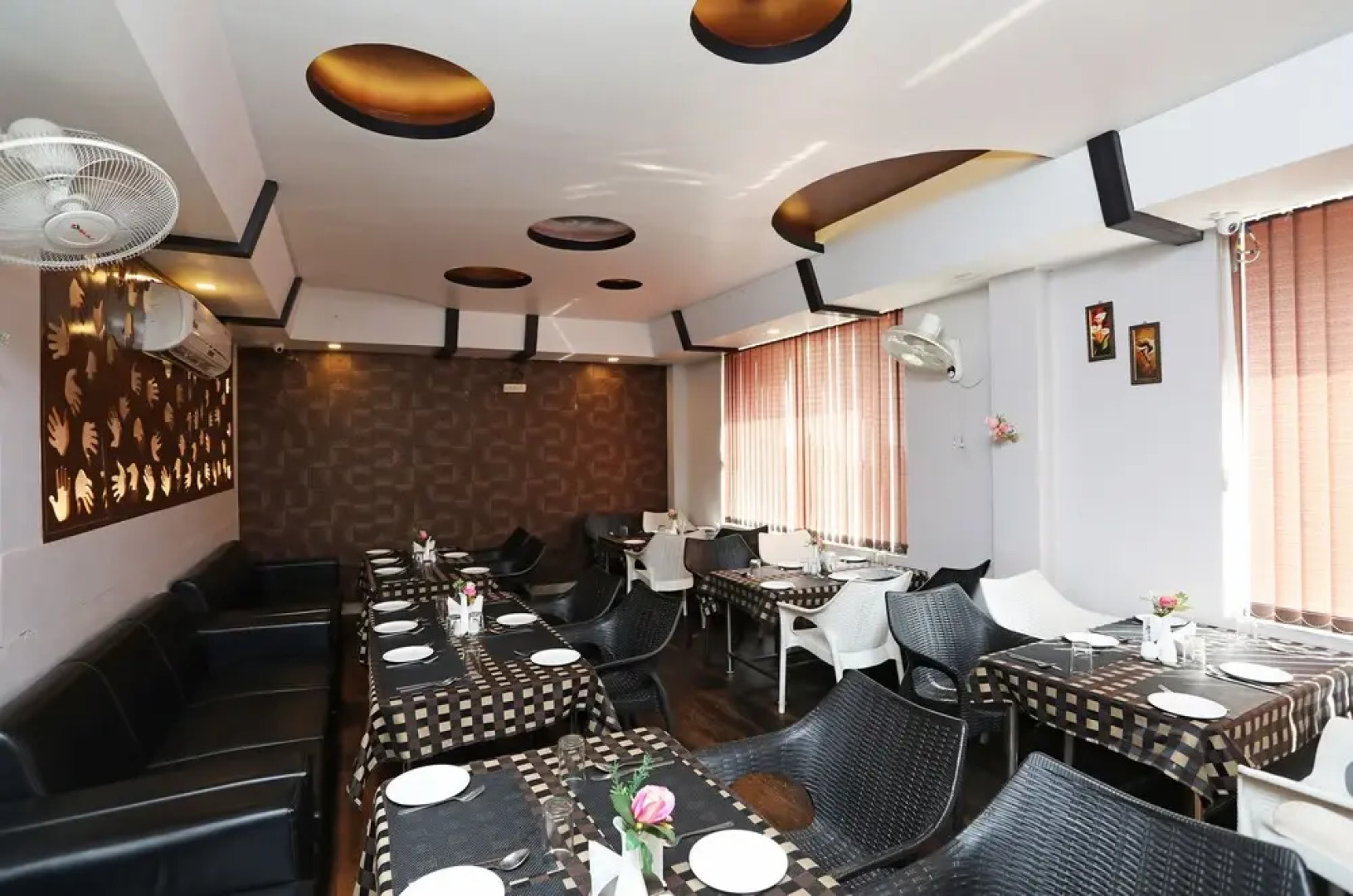 OYO 23385 The Prestige Hotel & Convention