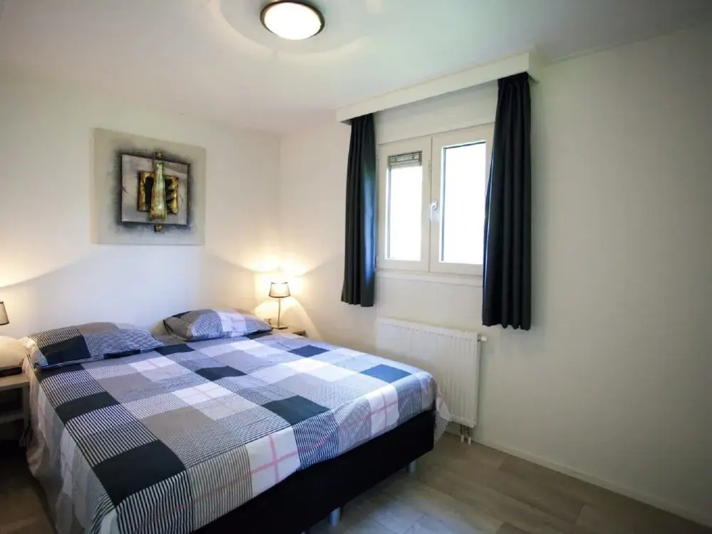 Cozy Chalet in a Holiday Park