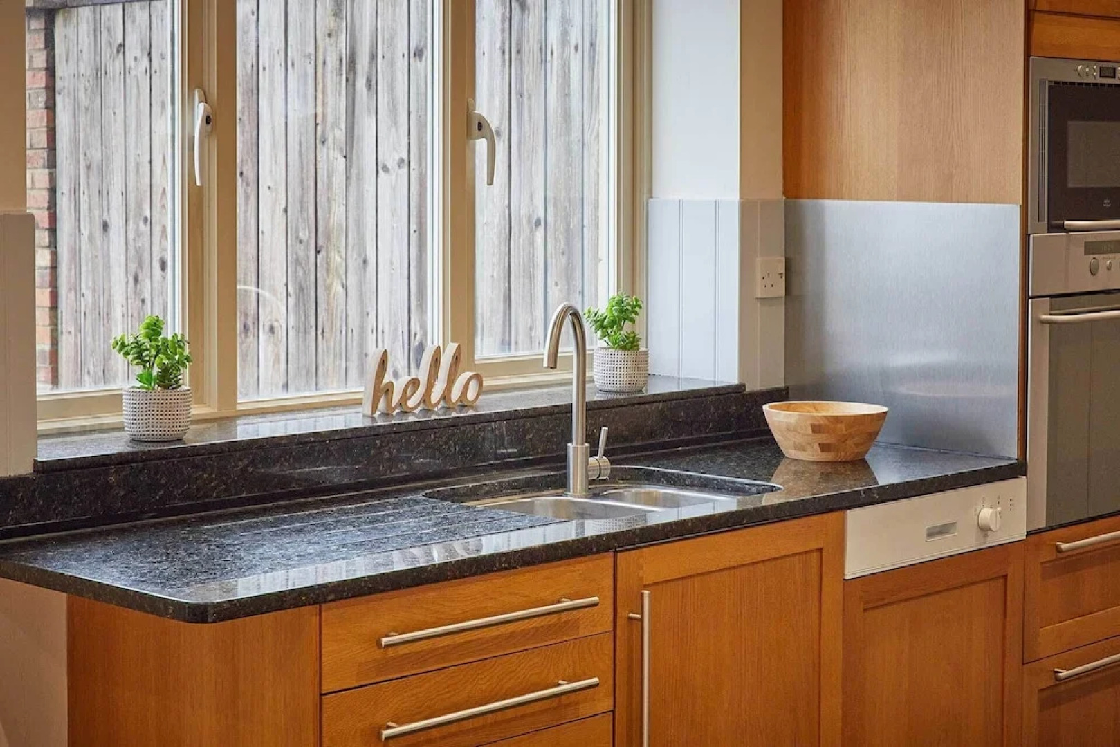 Host Stay Strathview