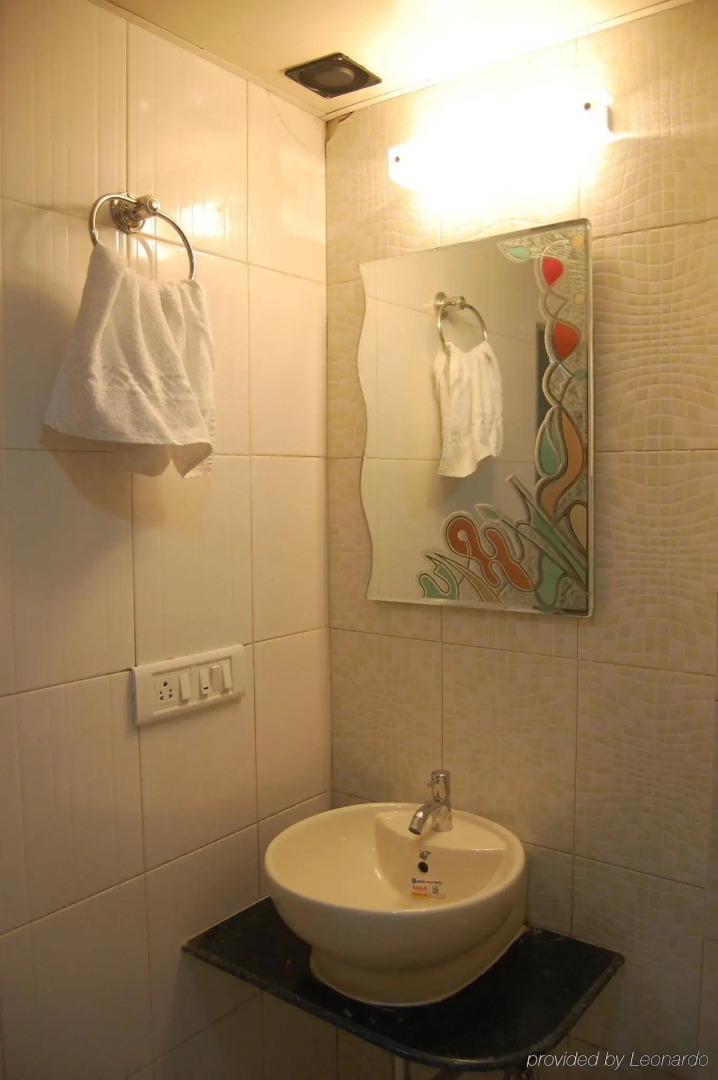 Hotel Galaxy Residency