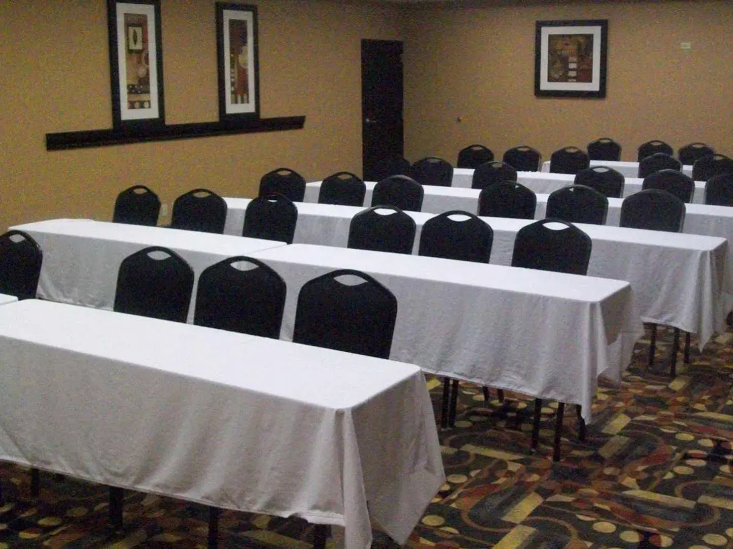 Hampton Inn and Suites Pine Bluff