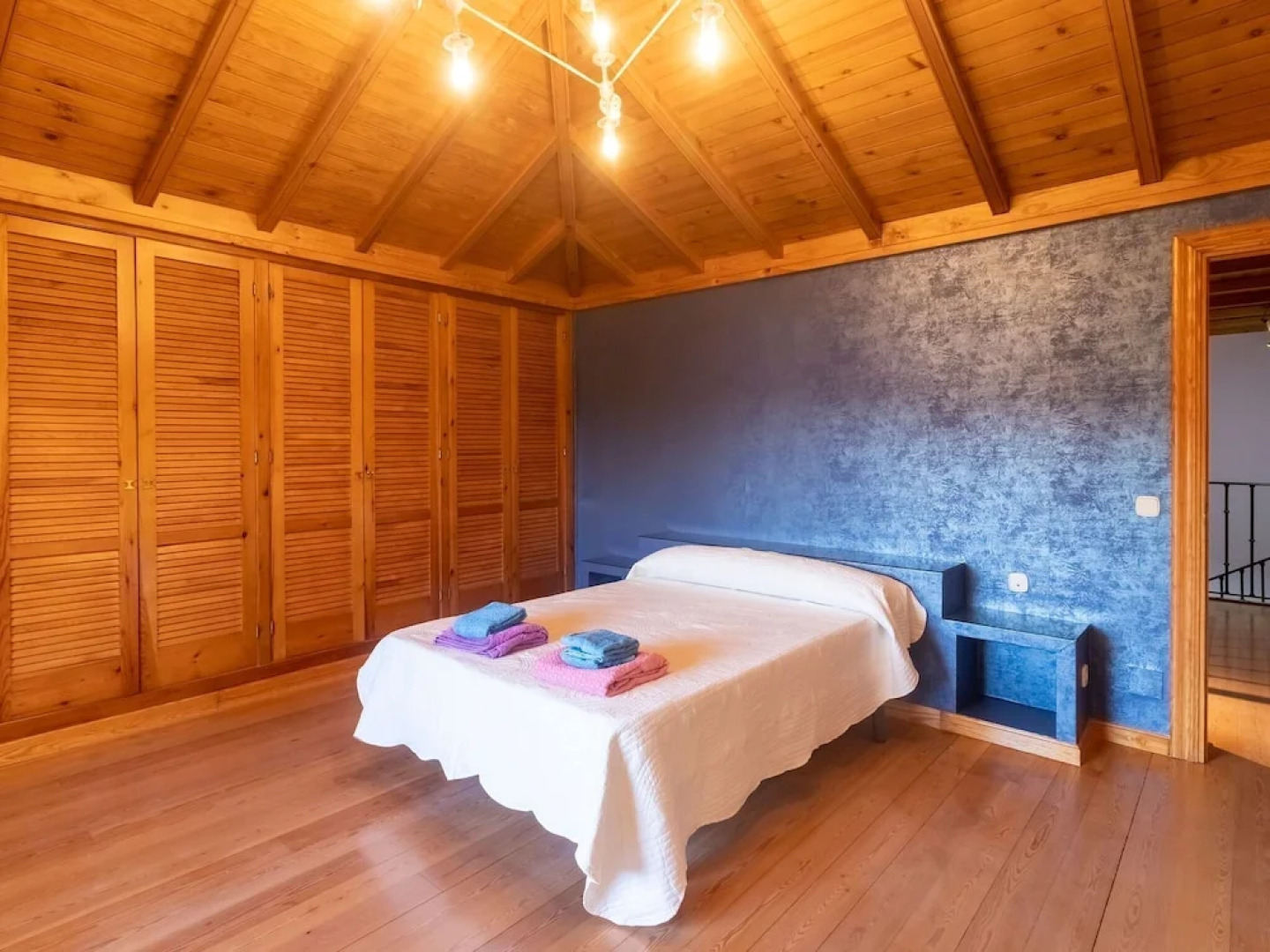 Fascinating Holiday Home in Villacañas With Swimming Pool